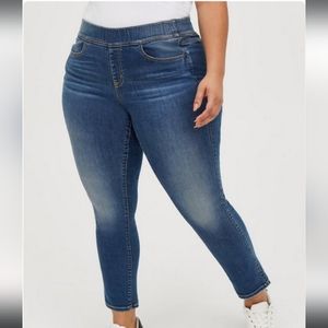 Lean Jean Straight Super Soft High-Rise Jean Size 0S: L | 12 Short
